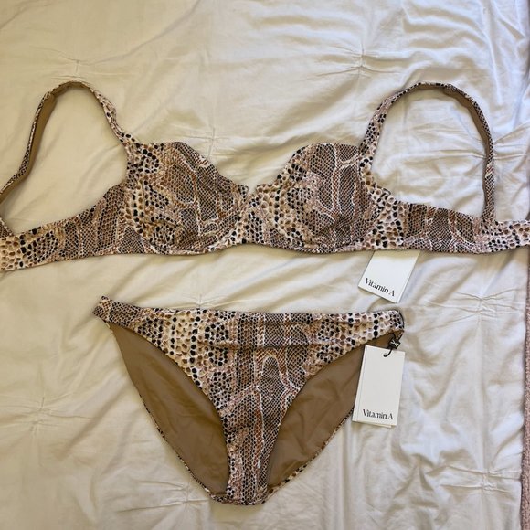 Vitamin A Swimsuit Set - Picture 6 of 15